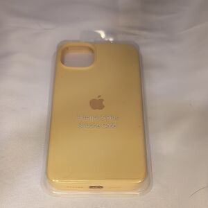 Apple iPhone 15 Plus Silicone Case - Soft Yellow